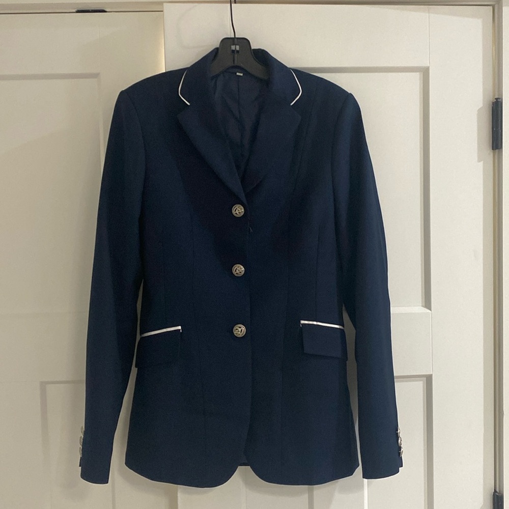 Brand new Huntress 10 Tall hunt coat (US women’s size 4 tall)